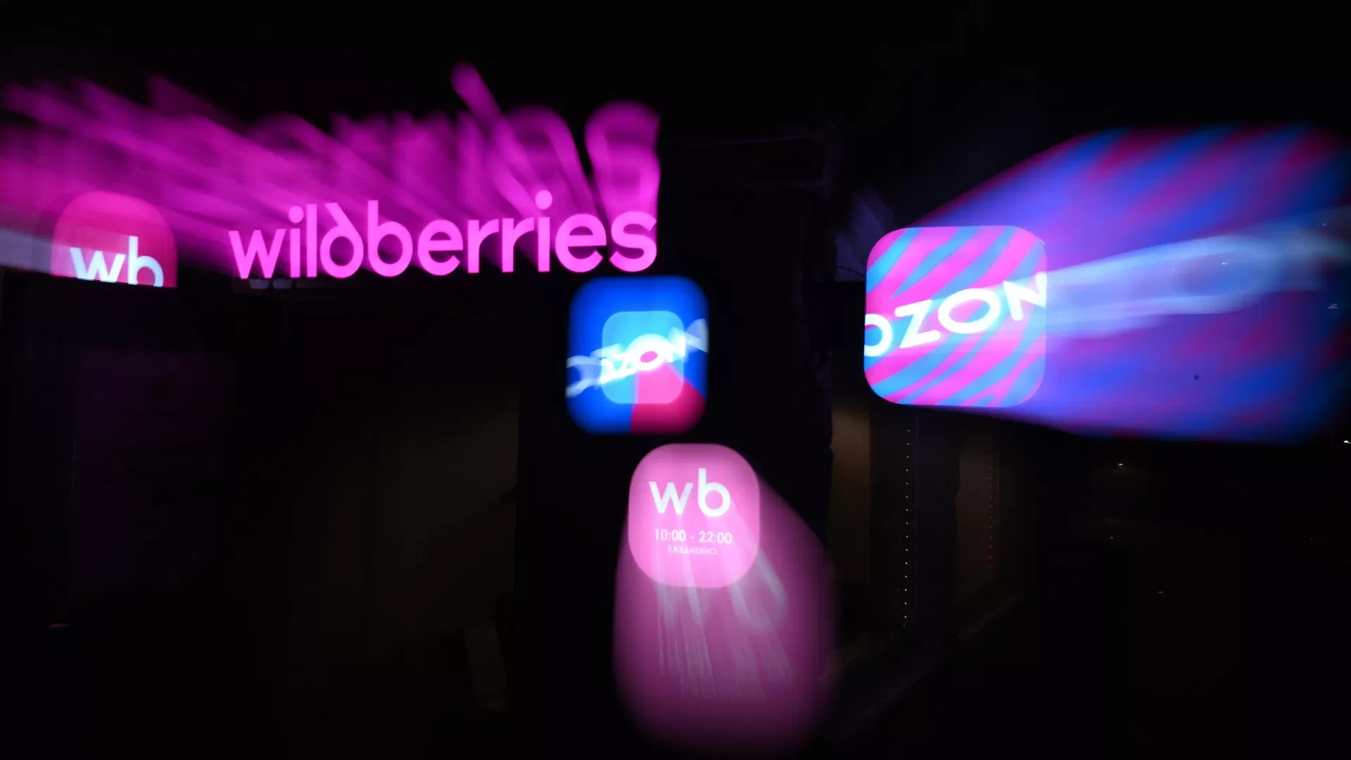Песков оценил помощь Wildberries пострадавшим продавцам после атак БПЛА